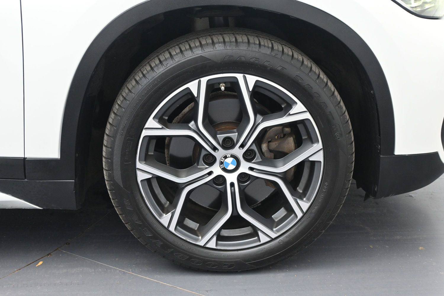 Used 2020 BMW X1 xDrive28i w/ Premium Package AWD/4WD image 12