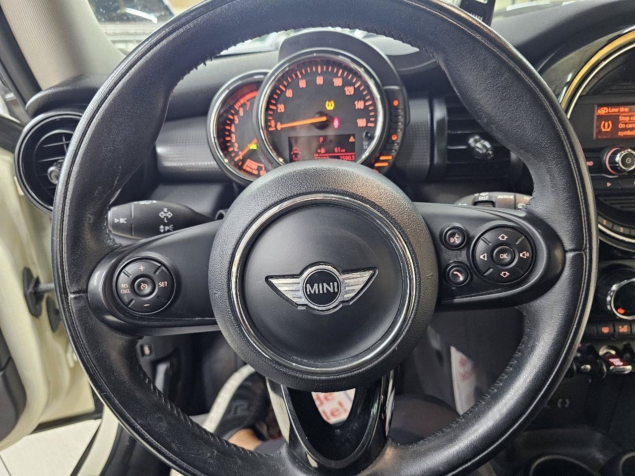 Used 2016 MINI Cooper 2-Door Hardtop FWD image 26