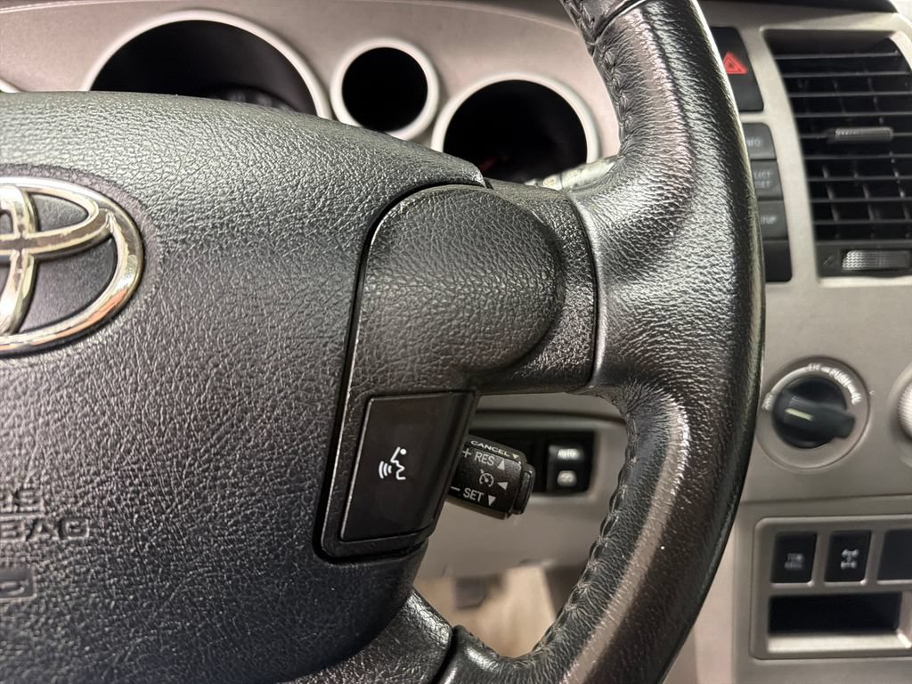 Used 2011 Toyota Sequoia SR5 AWD/4WD image 20