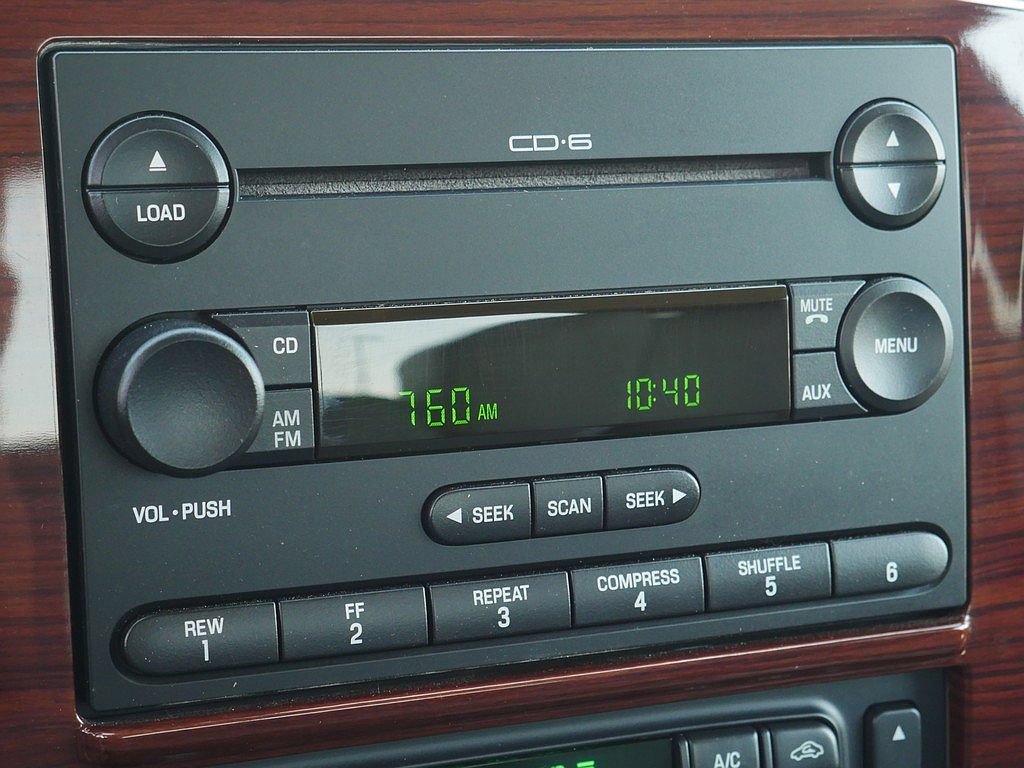 Used 2006 Ford F250 Lariat AWD/4WD image 35