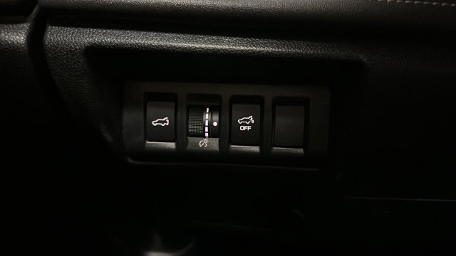 Used 2025 Subaru Outback Limited AWD/4WD image 31