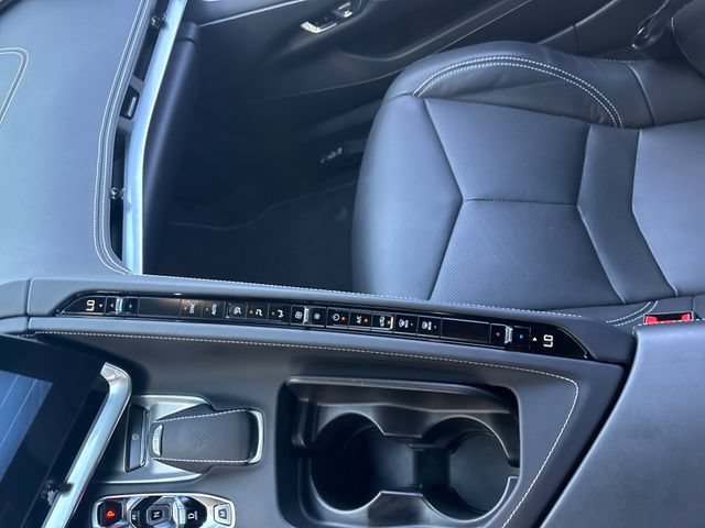 Certified 2024 Chevrolet Corvette Stingray Coupe w/ 1LT RWD image 17