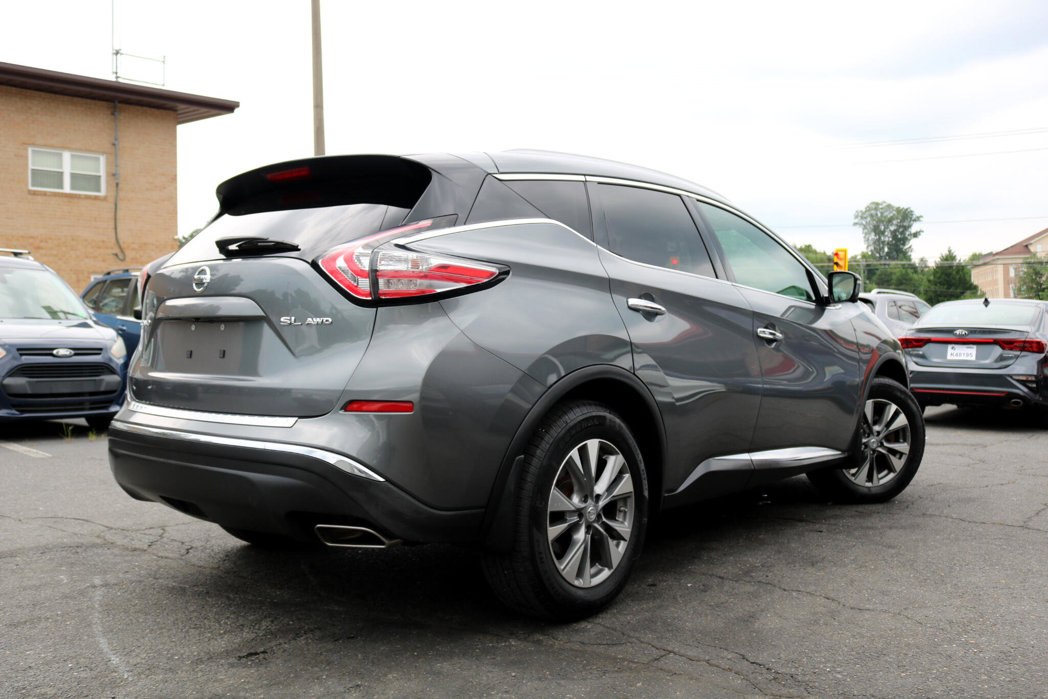 Used 2015 Nissan Murano SL w/ SL Technology Package image 2