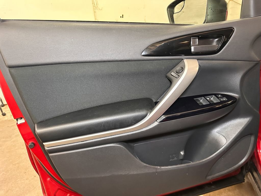 Used 2024 Mitsubishi Eclipse Cross AWD image 20