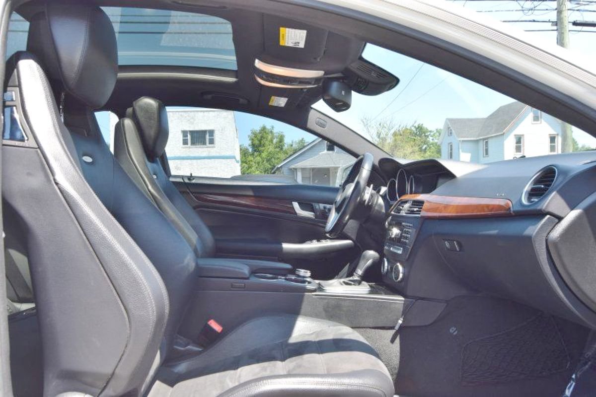 Used 2012 Mercedes-Benz C 63 AMG Coupe image 23