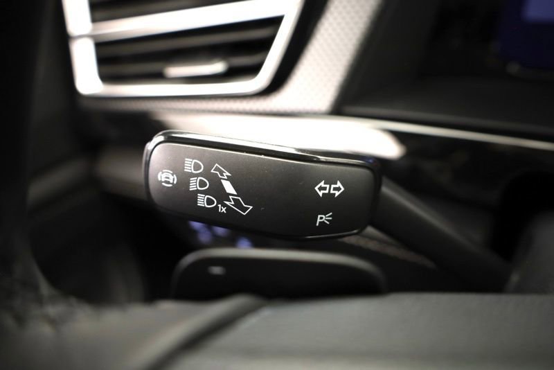 New 2026 Volkswagen Atlas Cross Sport SEL Premium R-Line image 29