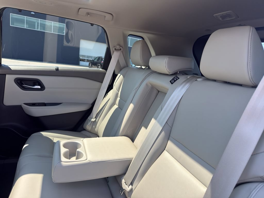 Certified 2023 Nissan Rogue SL w/ SL Premium Package AWD/4WD image 34
