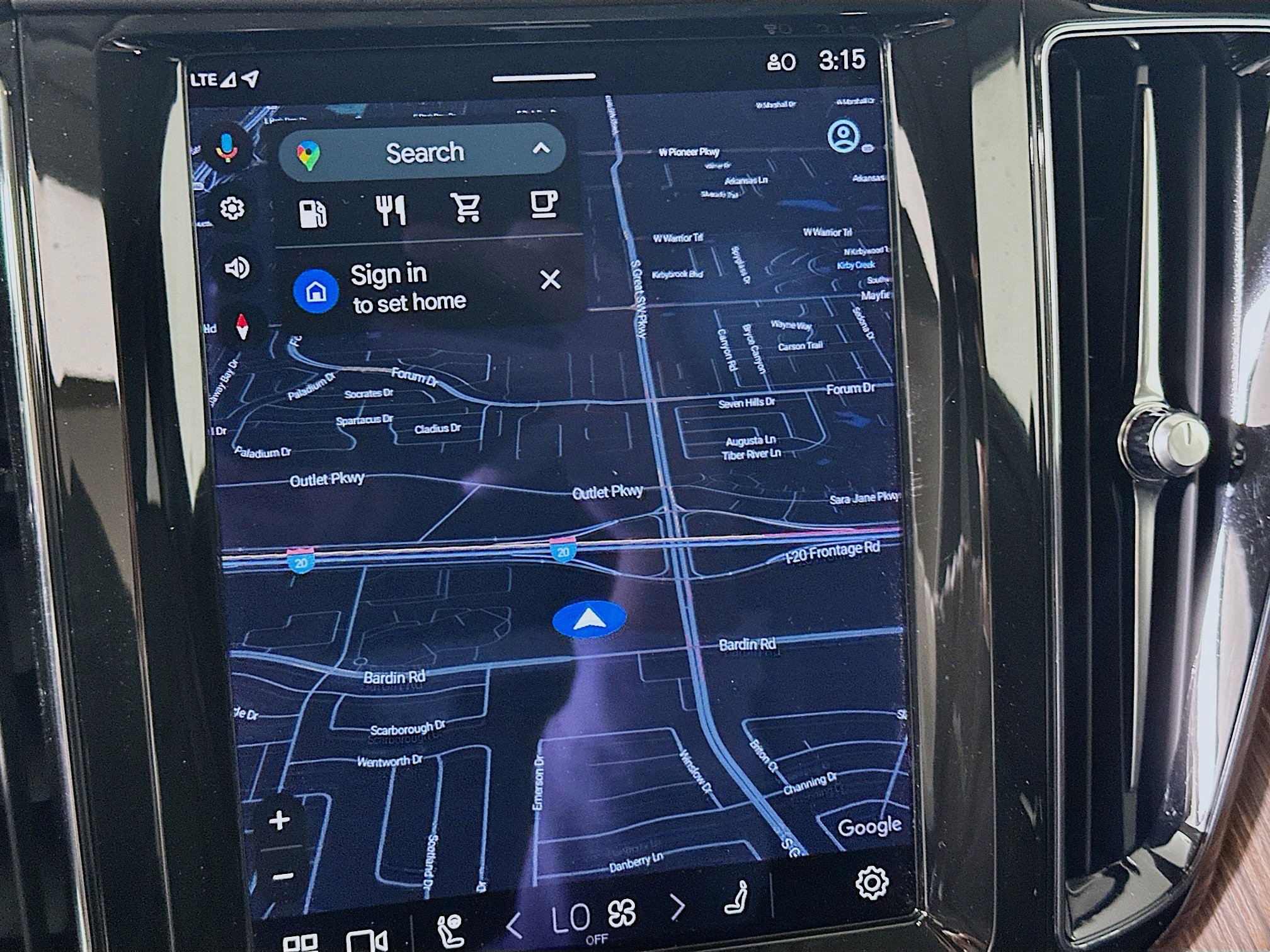 Used 2023 Volvo XC60 B5 Plus w/ Climate Package image 22