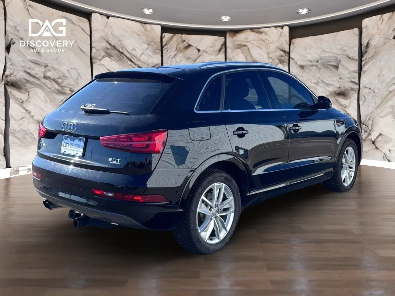 Used 2016 Audi Q3 2.0T Premium Plus w/ Technology Package AWD/4WD image 3