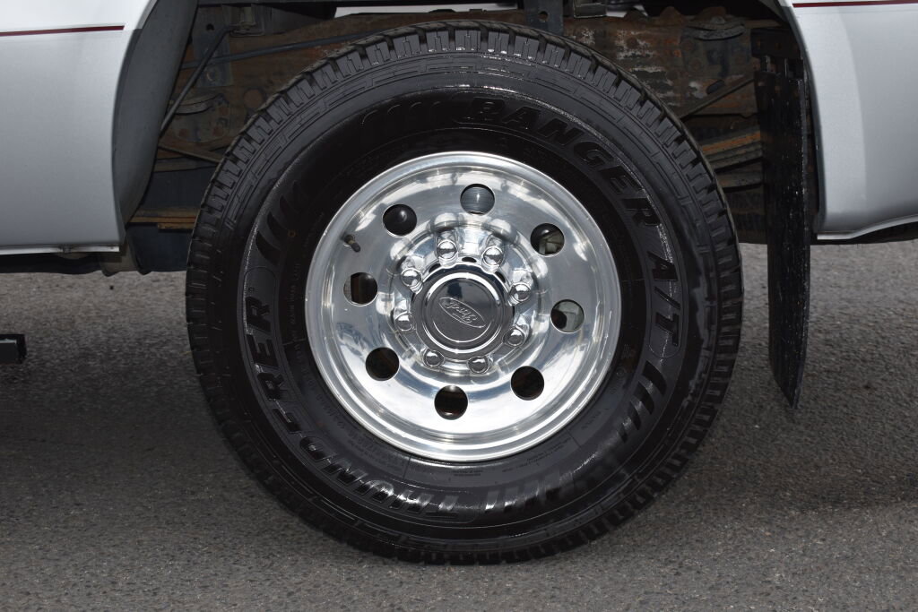 Used 2001 Ford F250 Lariat RWD image 13