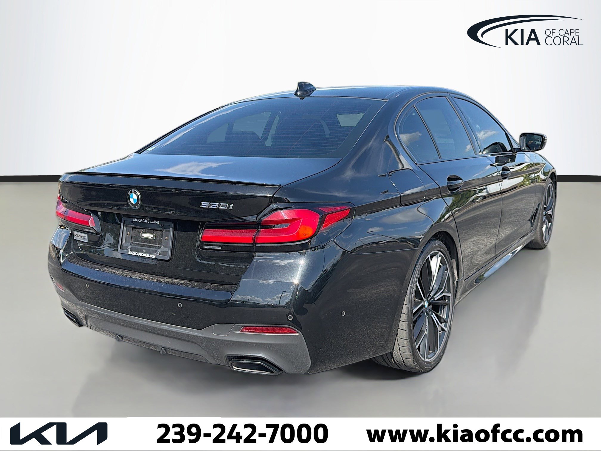 Used 2023 BMW 530i w/ M Sport Package image 5