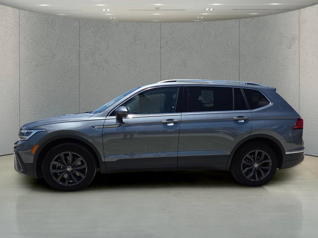 Used 2024 Volkswagen Tiguan SE FWD image 9