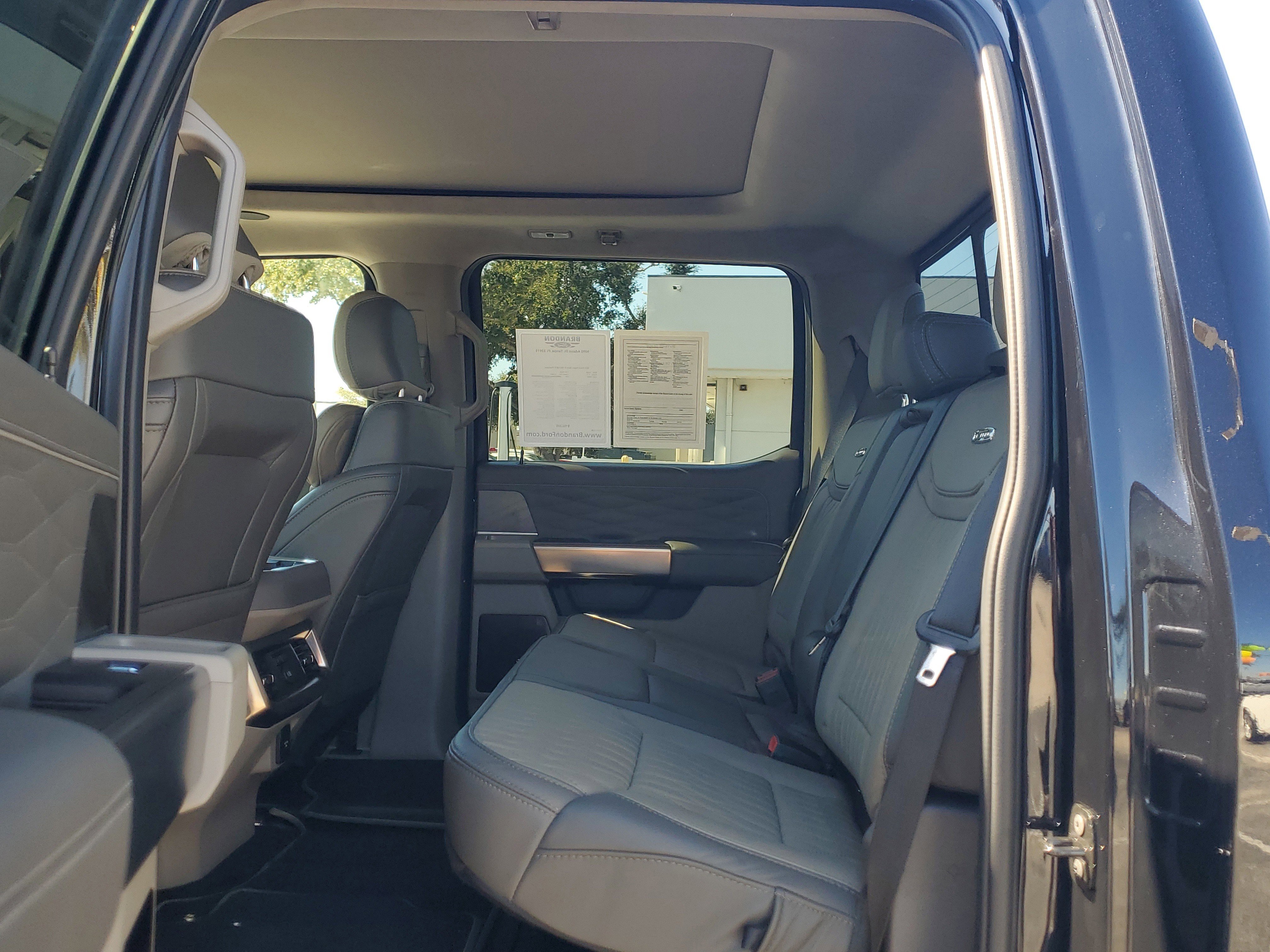 Used 2025 Ford F350 Platinum w/ Platinum Plus Package image 12