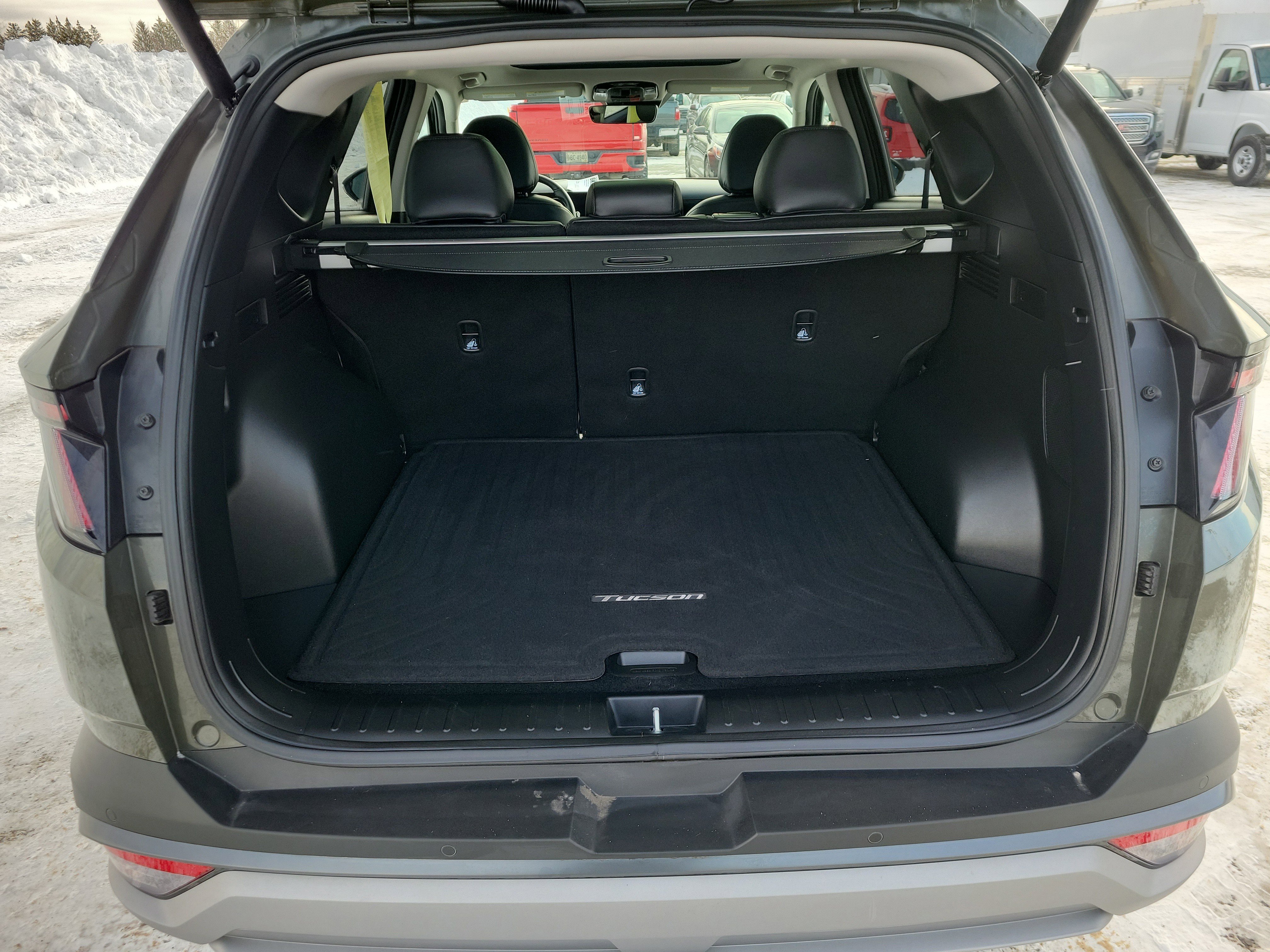 Used 2025 Hyundai Tucson Limited image 17