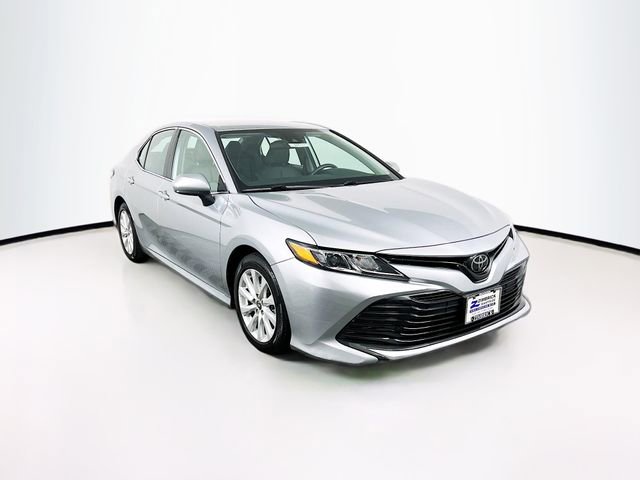Used 2019 Toyota Camry L image 1