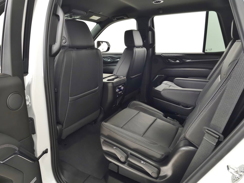 Used 2024 GMC Yukon Denali AWD/4WD image 38