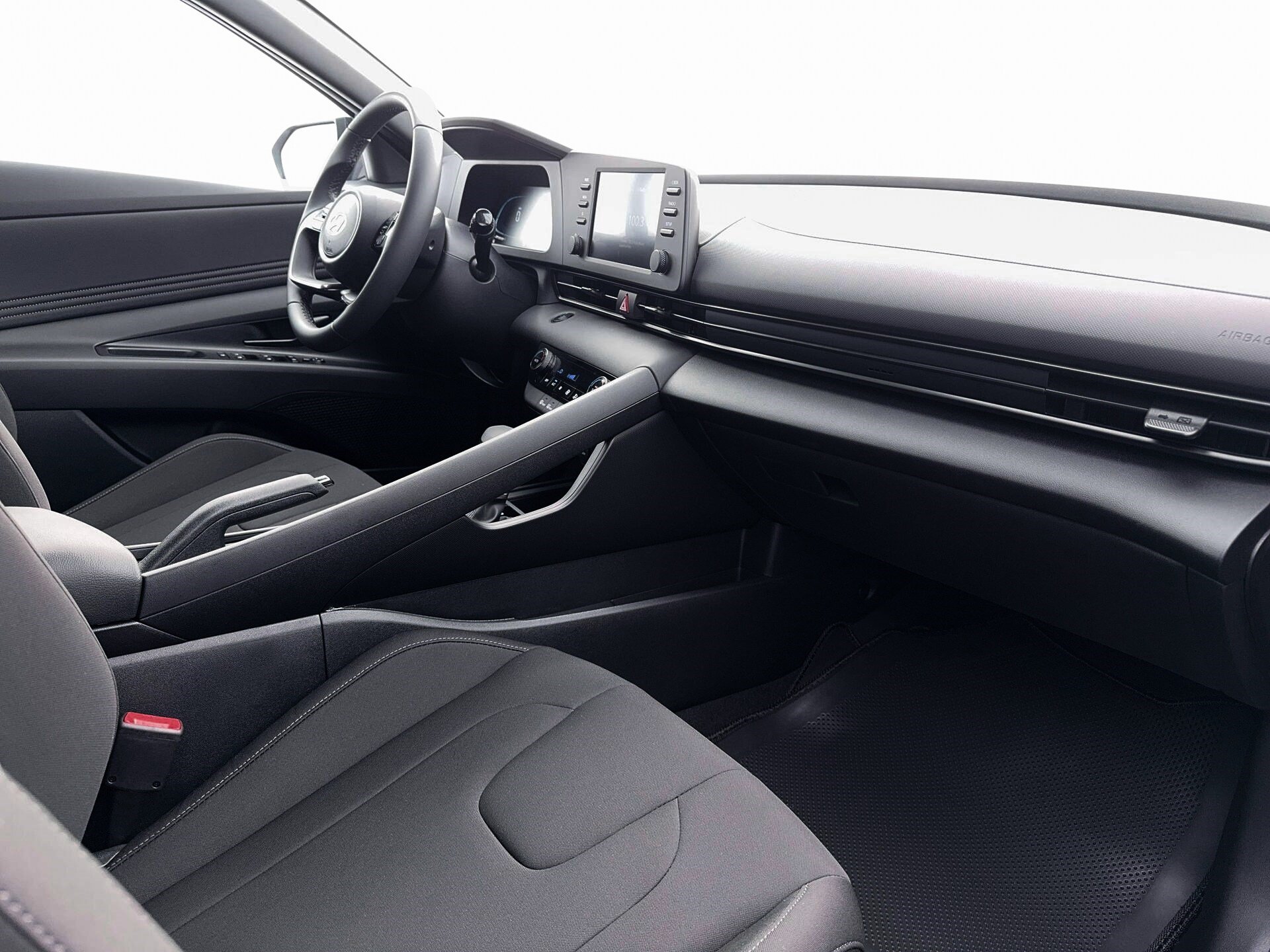 New 2026 Hyundai Elantra SEL Sport FWD image 15