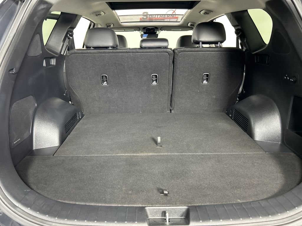 Used 2022 Hyundai Santa Fe Limited w/ Cargo Package image 17