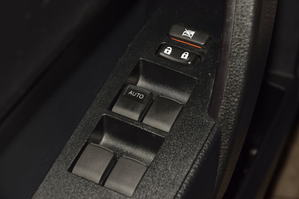 Used 2018 Toyota Corolla SE image 42