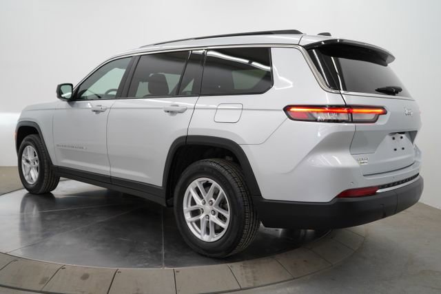 Used 2024 Jeep Grand Cherokee L Laredo w/ Trailer Tow Package AWD/4WD image 5