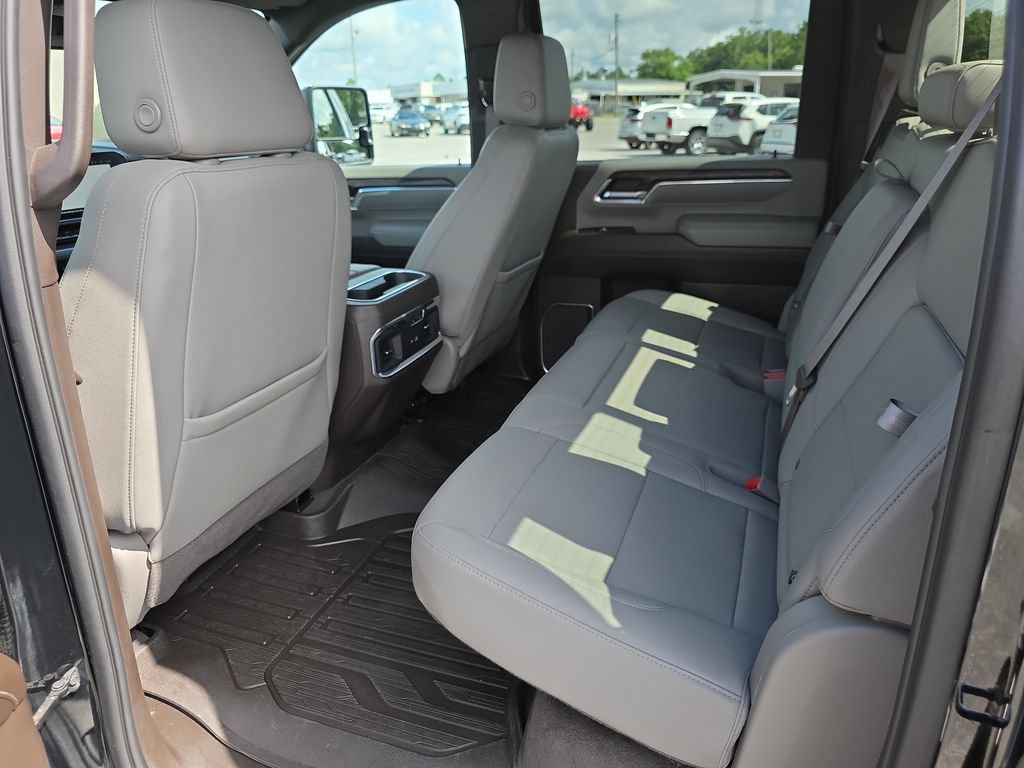 Used 2024 GMC Sierra 2500 SLT w/ SLT Premium Package AWD/4WD image 30