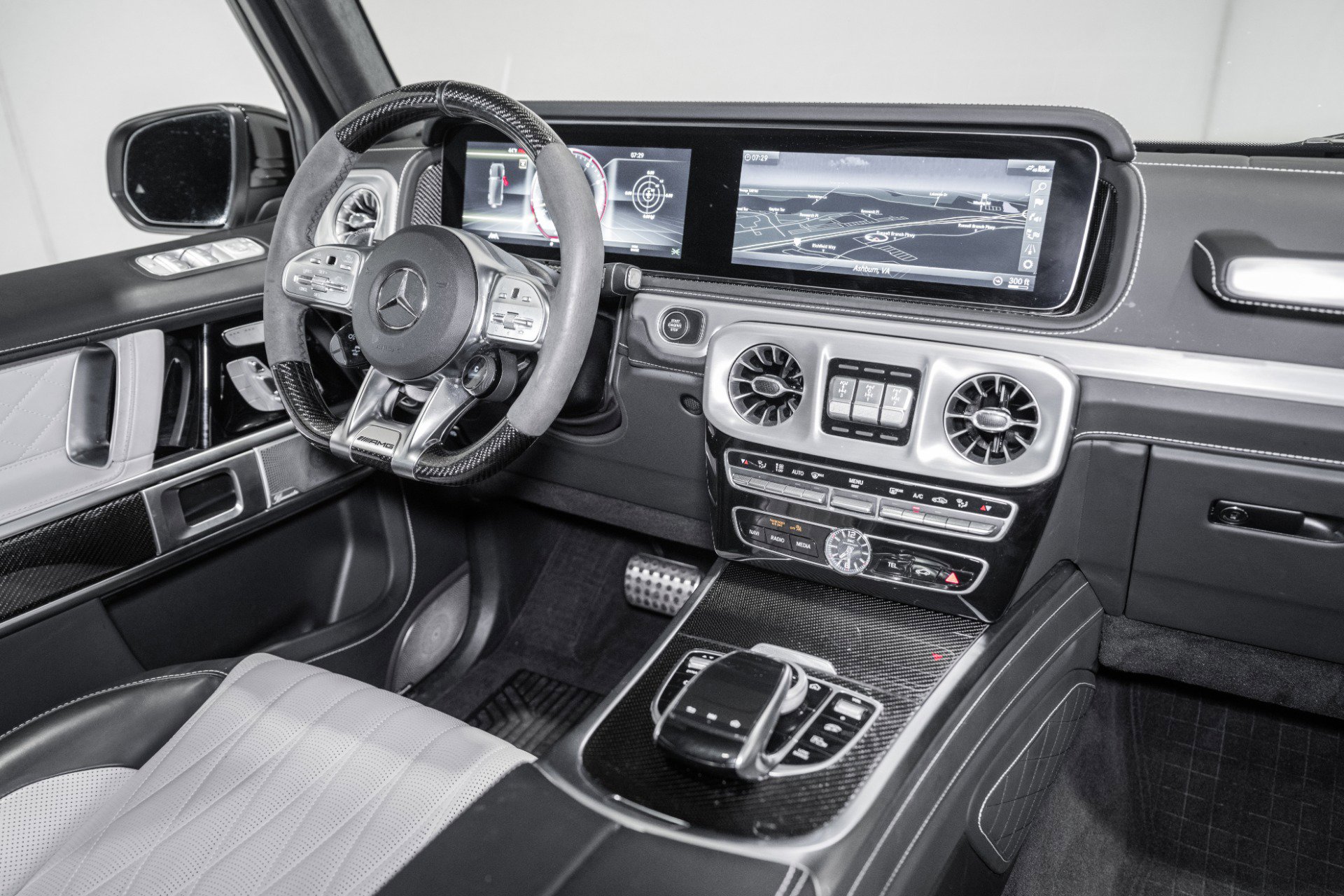 Used 2023 Mercedes-Benz G 63 AMG 4MATIC image 31