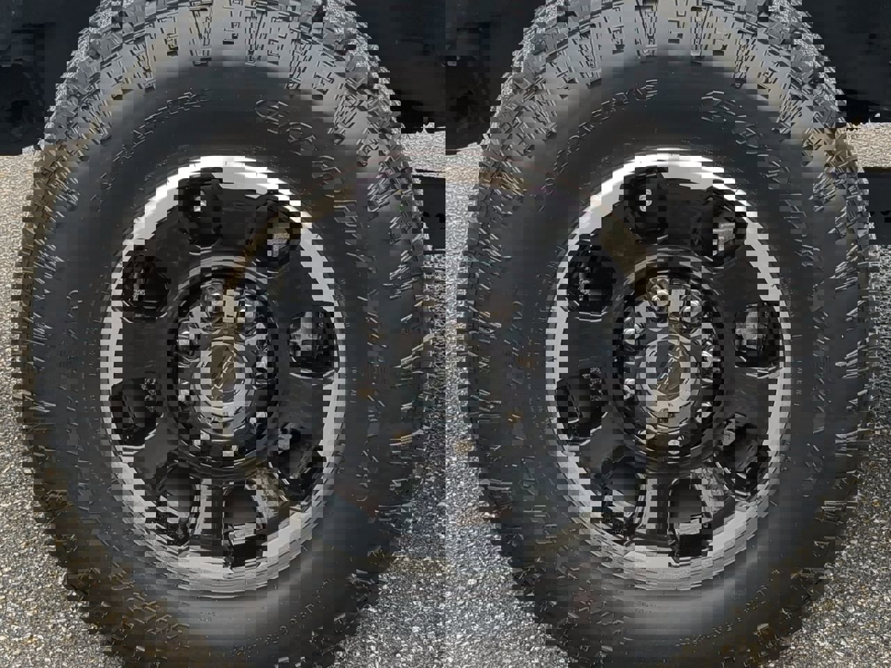 Used 2025 Ford F350 King Ranch w/ Tremor Off-Road Package image 11