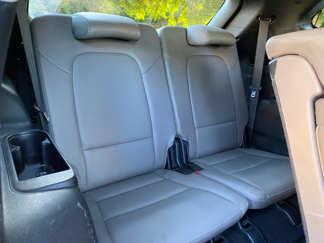 Used 2017 Hyundai Santa Fe SE Ultimate 3.3L Auto w/ SE Ultimate Tech Package 03 image 46