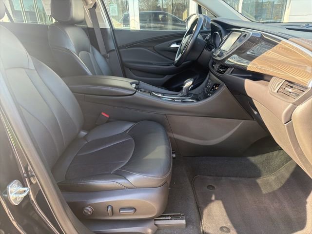 Used 2020 Buick Envision Essence w/ Experience Buick Package AWD/4WD image 16