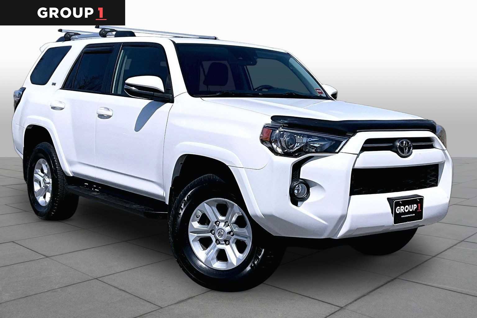 Used 2020 Toyota 4Runner SR5 Premium w/ Moonroof Package AWD/4WD image 3