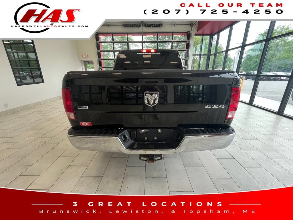 Used 2022 RAM 1500 Classic SLT AWD/4WD image 5