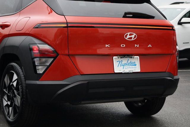 Used 2025 Hyundai Kona SEL image 8