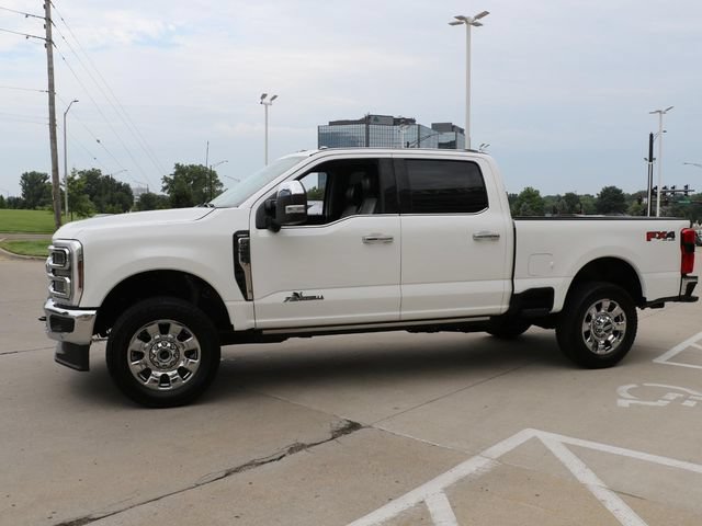 Used 2026 Ford F350 Lariat w/ Lariat Ultimate Package AWD/4WD image 4