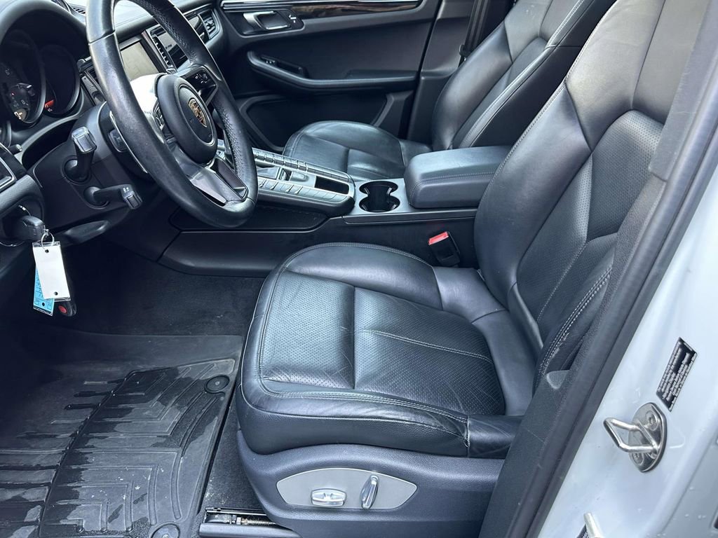 Used 2016 Porsche Macan S image 20