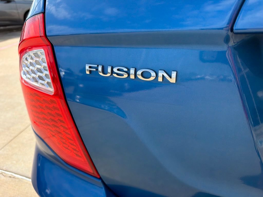 Used 2012 Ford Fusion SE FWD image 10