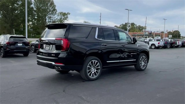 New 2026 GMC Yukon Denali w/ Sun & Power Step Package image 8