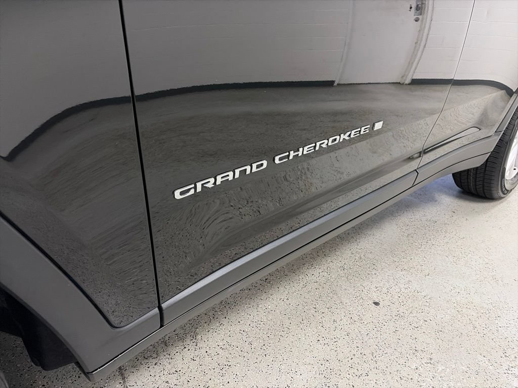 Certified 2022 Jeep Grand Cherokee Limited AWD/4WD image 8