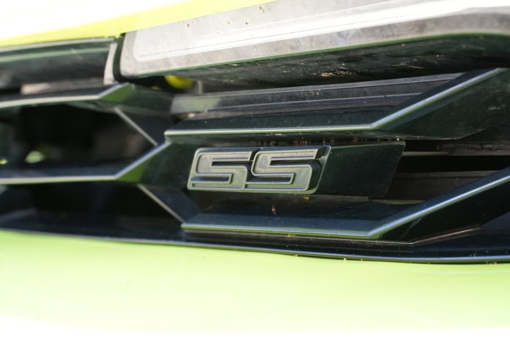Used 2021 Chevrolet Camaro SS RWD image 19