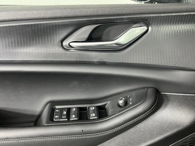 New 2025 Jeep Grand Cherokee L Altitude image 21