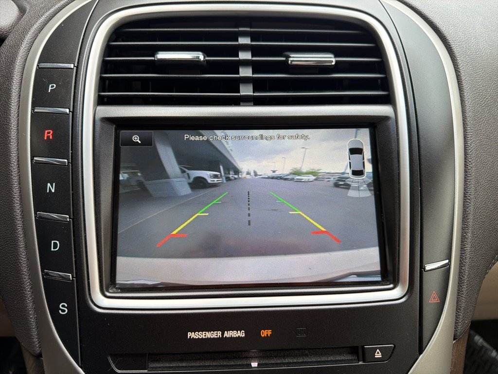 Used 2016 Lincoln MKX Select w/ Select Plus Package AWD/4WD image 28
