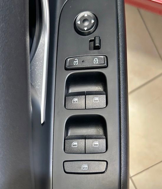 Used 2024 Hyundai Elantra SE FWD image 20