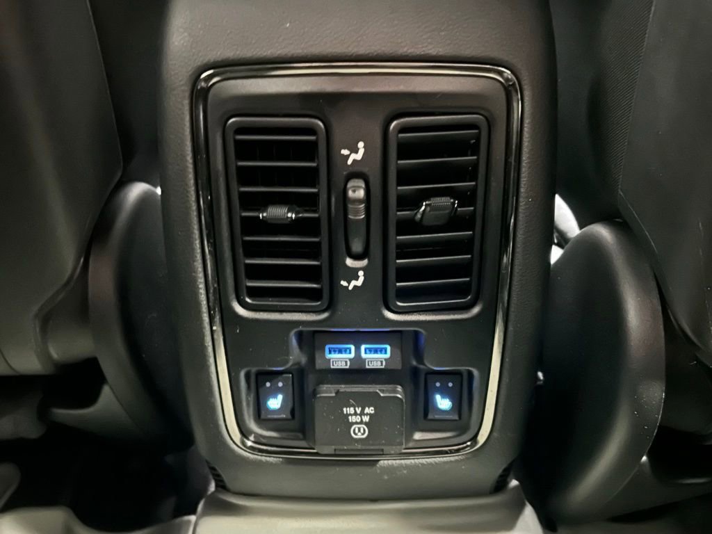 Used 2019 Dodge Durango R/T w/ Technology Group image 22