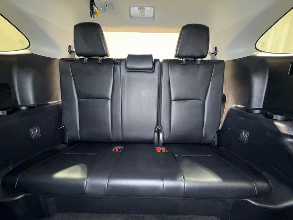 Used 2022 Toyota Highlander XLE image 23