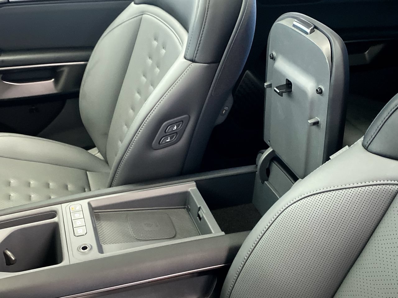 New 2026 Kia EV9 Wind AWD/4WD image 29