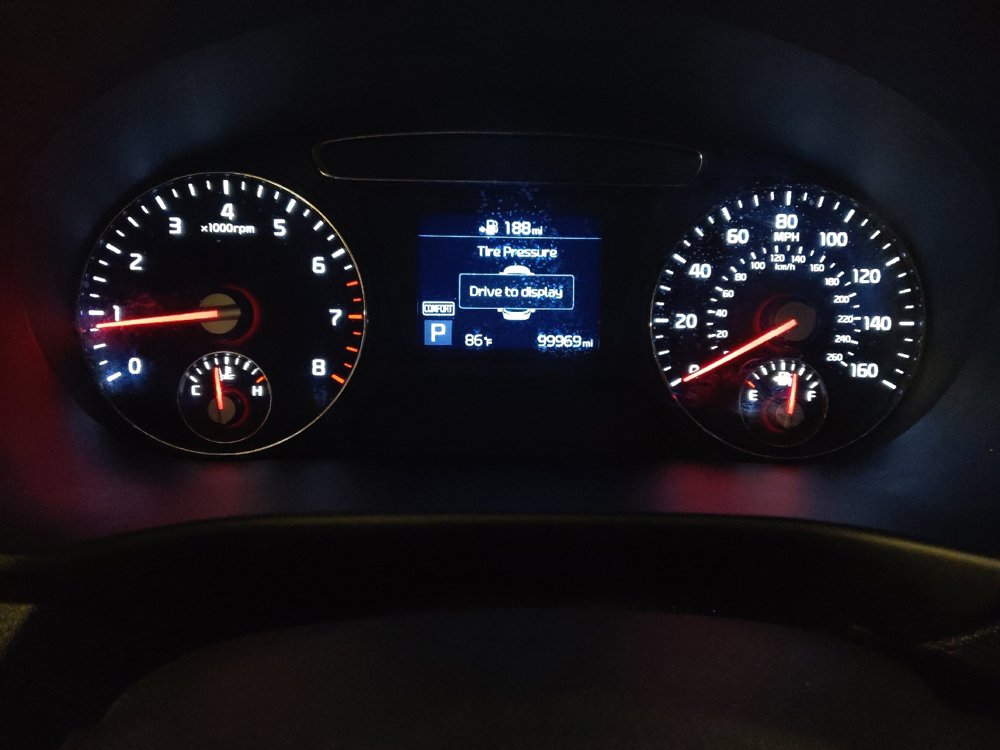 Used 2020 Kia Sorento LX image 23