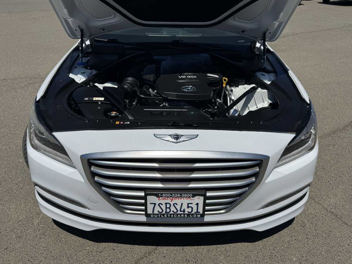 Used 2016 Hyundai Genesis 3.8 w/ Option Group 02 RWD image 41