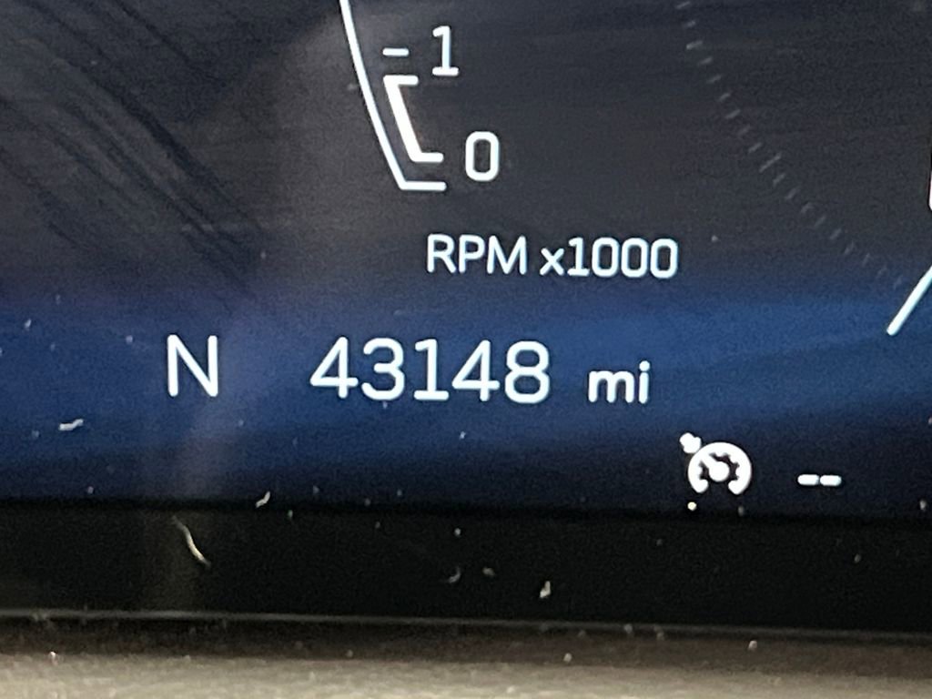 Used 2024 Cadillac XT4 Premium Luxury image 45