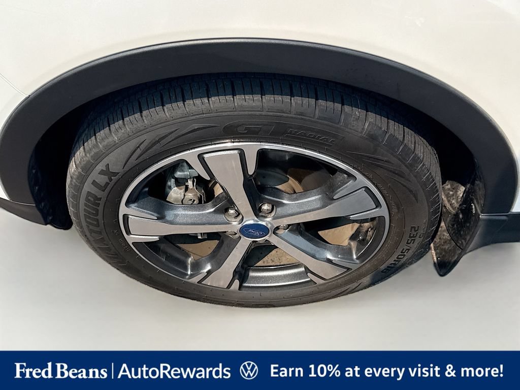 Used 2018 Ford Escape SEL AWD/4WD image 30