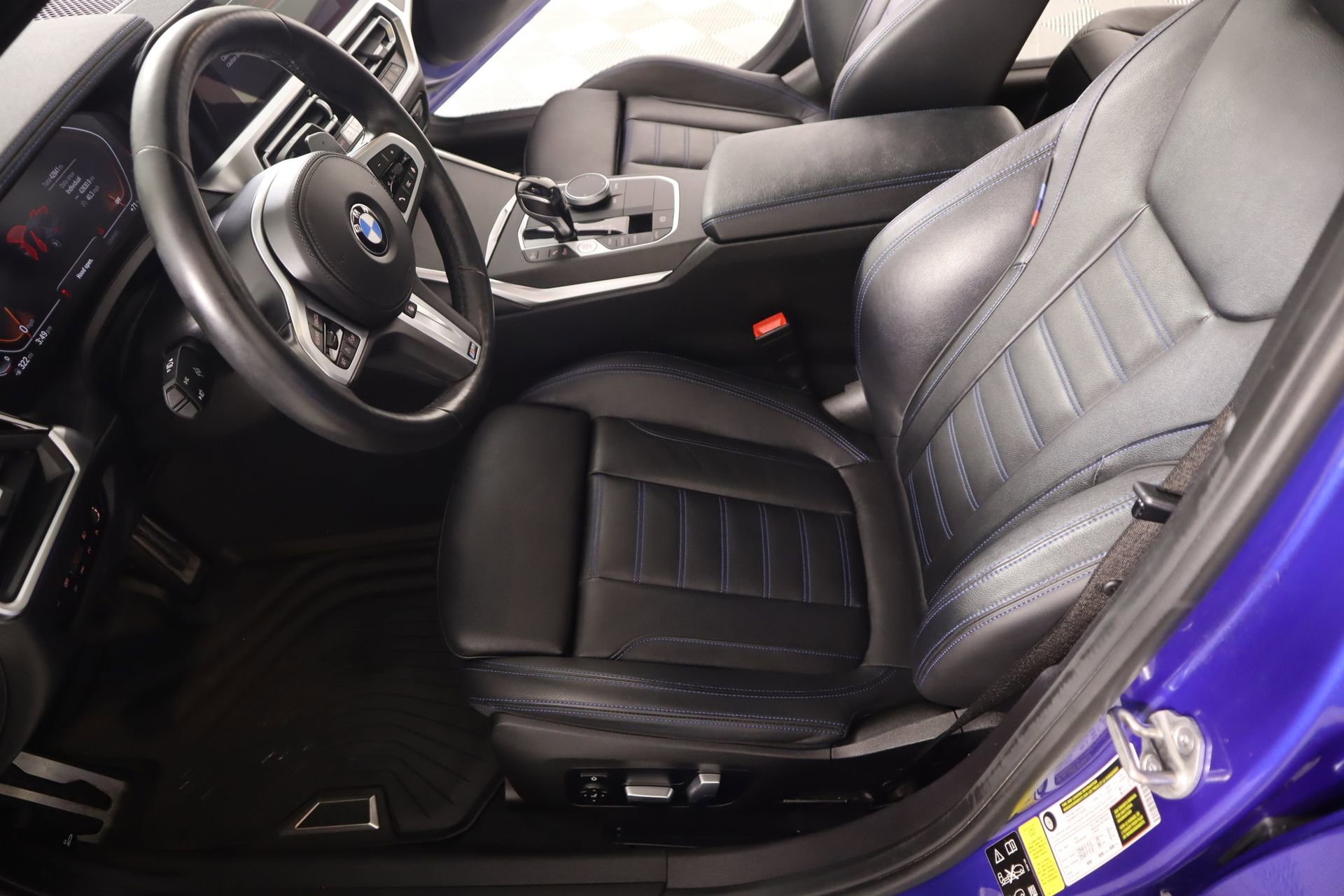 Used 2021 BMW 330i xDrive Sedan w/ M Sport Package image 12