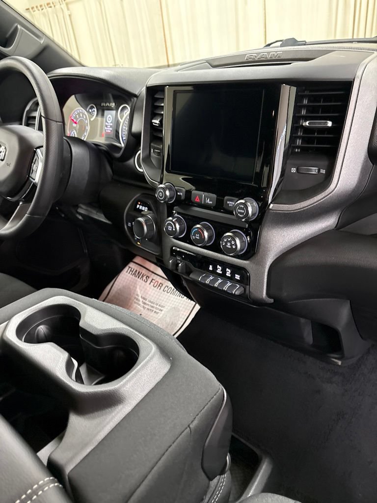 New 2026 RAM 1500 Express AWD/4WD image 23